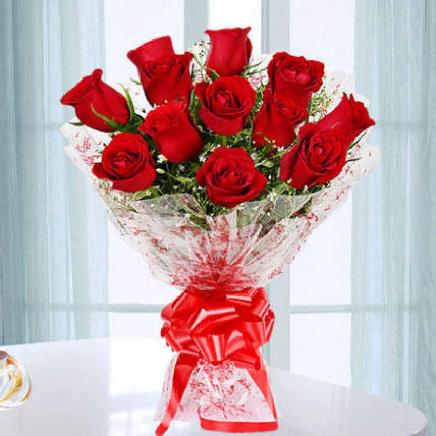 12 Pcs Fresh Red Roses In Bouquet-image-0