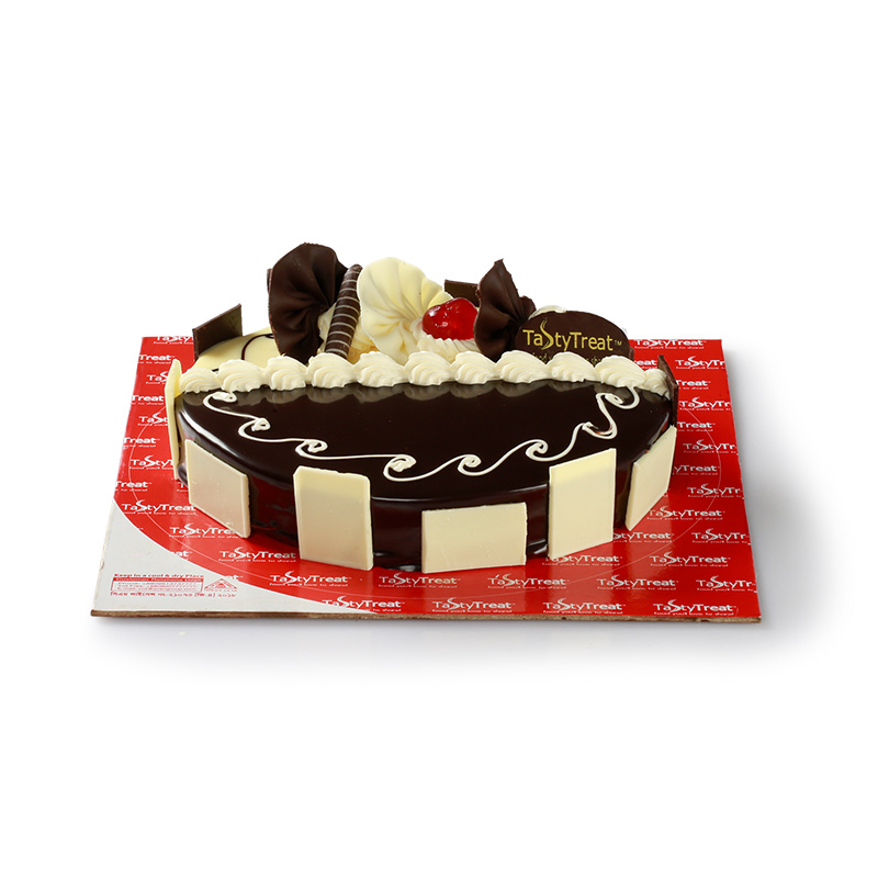 Chocovanilla Cake-image-0