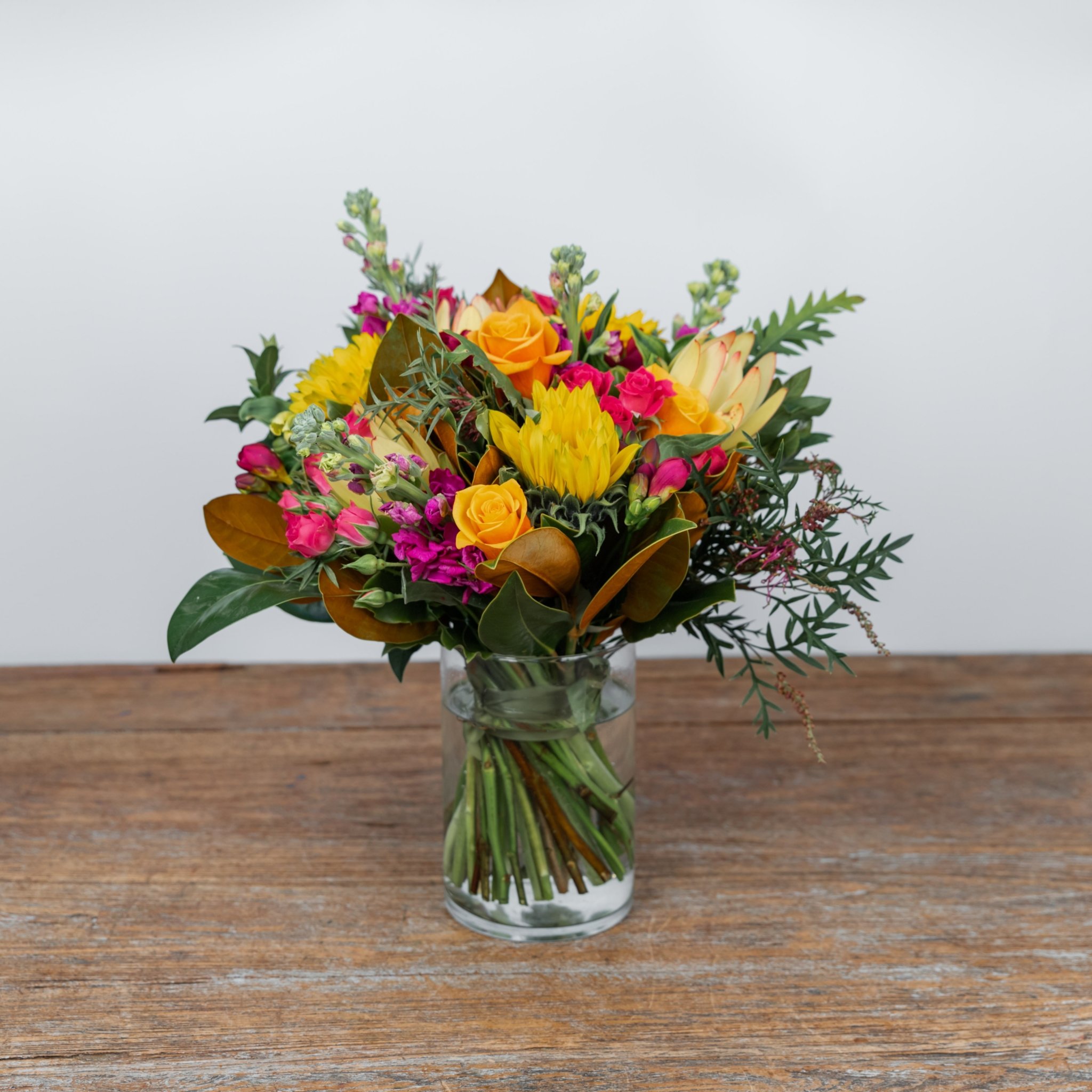 Beautiful And Lovely Mix Flowers In Vase-image-0