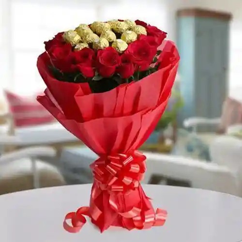 Roses With Chocolates In Bouquet-image-0