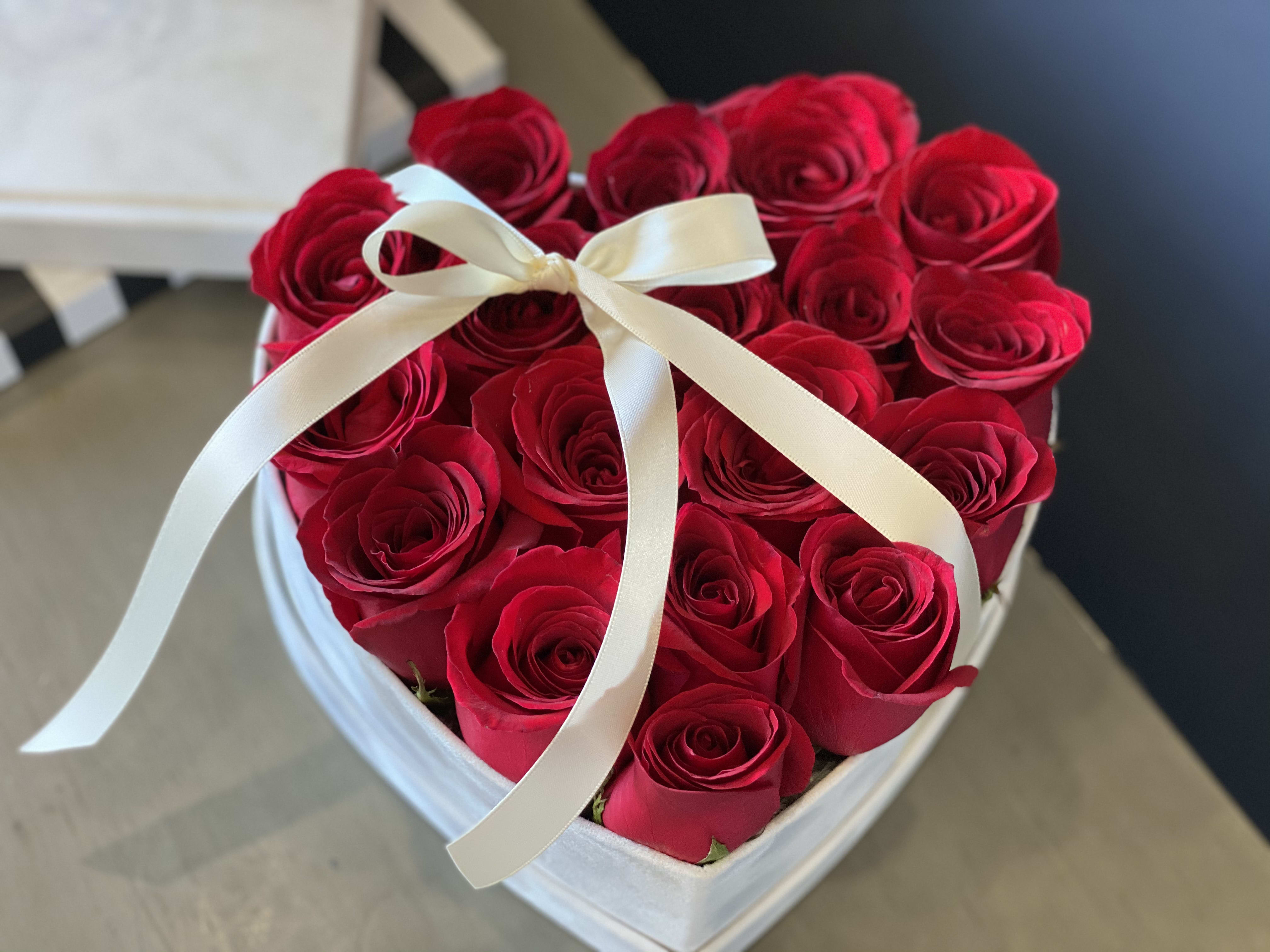 Red Roses In A Heart Shape Box-image-0